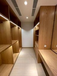 The Colonnade (D10), Condominium #619519031
